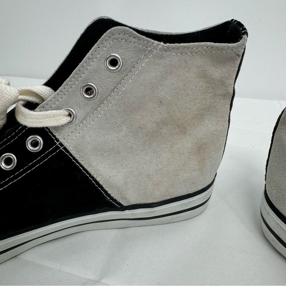 NWD Mickey & Co Disney Mickey Mouse Tennis Shoes size 6.5 Leather Upper - Picture 8 of 8